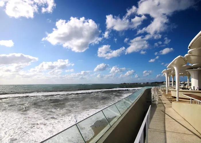 Apartamento Phaedrus Living: Seaview Luxury Flat Limnaria 151 Paphos