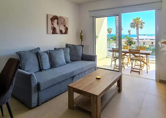 アパート Phaedrus Living: Seaview Luxury Flat Limnaria 151