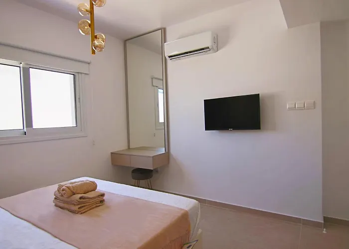 Phaedrus Living: Seaview Luxury Flat Limnaria 151 Pafos