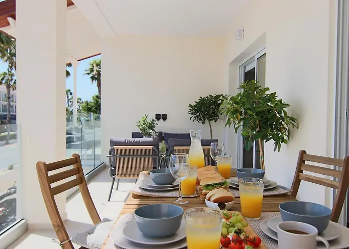 Apartamento Phaedrus Living: Seaview Luxury Flat Limnaria 151 *