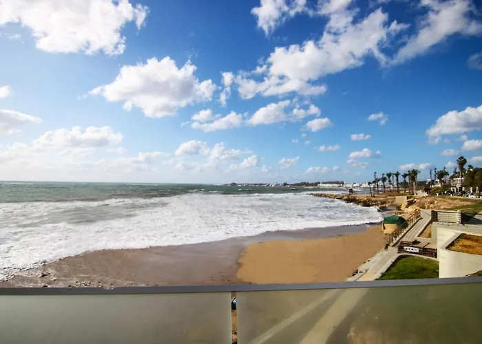 Apartamento Phaedrus Living: Seaview Luxury Flat Limnaria 151 Pafos