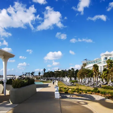 Phaedrus Living: Seaview Luxury Flat Limnaria 151